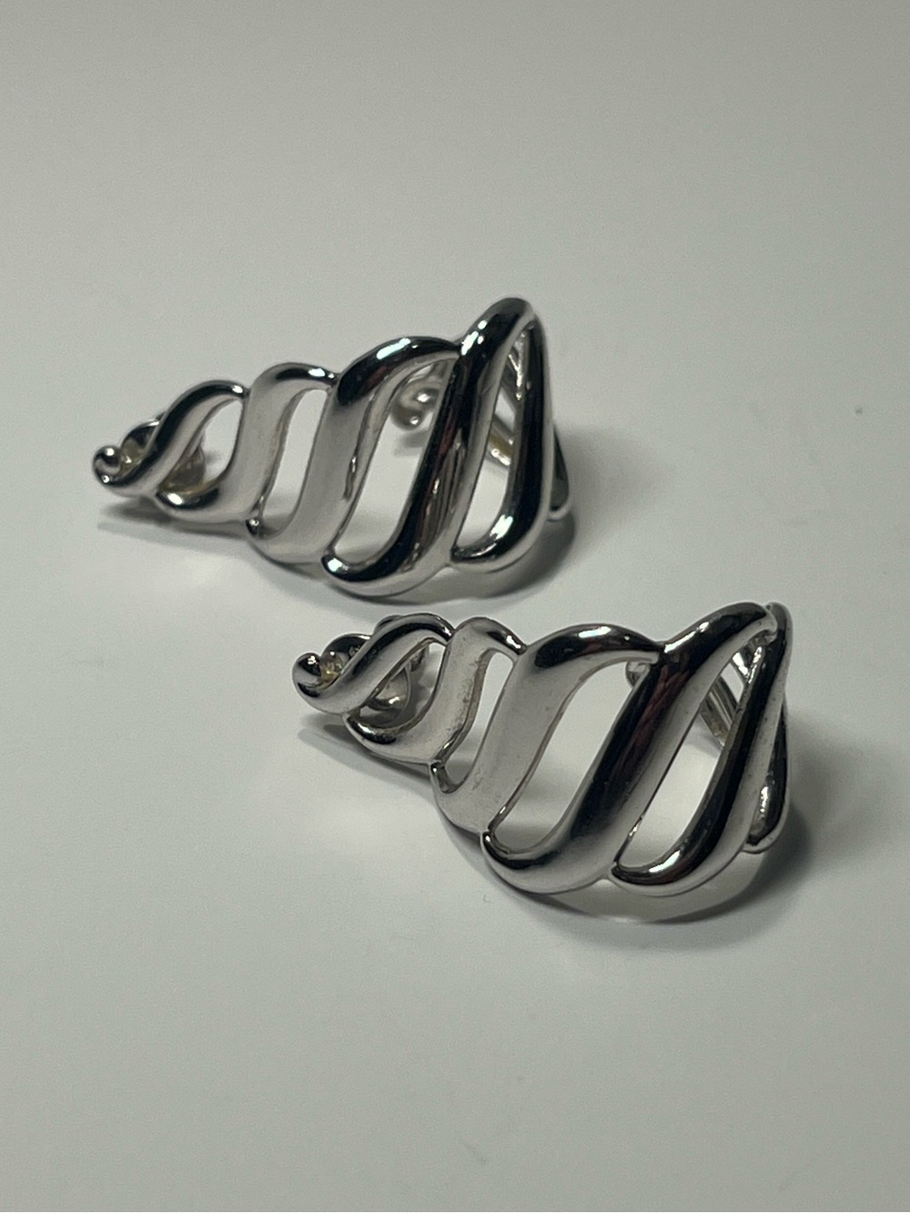 Signed Monet Swirl Vintage 1970s Throwback Silver-Tone Pierced Holiday Earrings